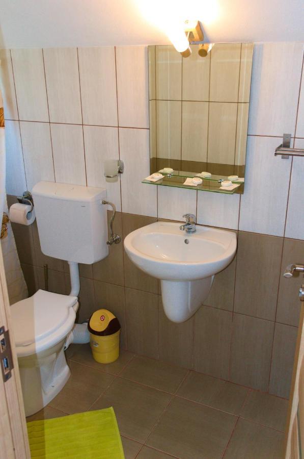 Arnota Villa Costesti  Екстериор снимка