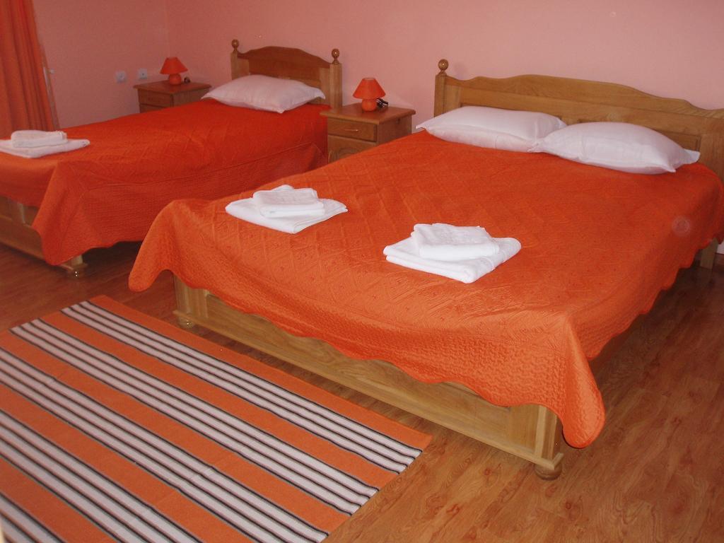 Arnota Villa Costesti  Стая снимка