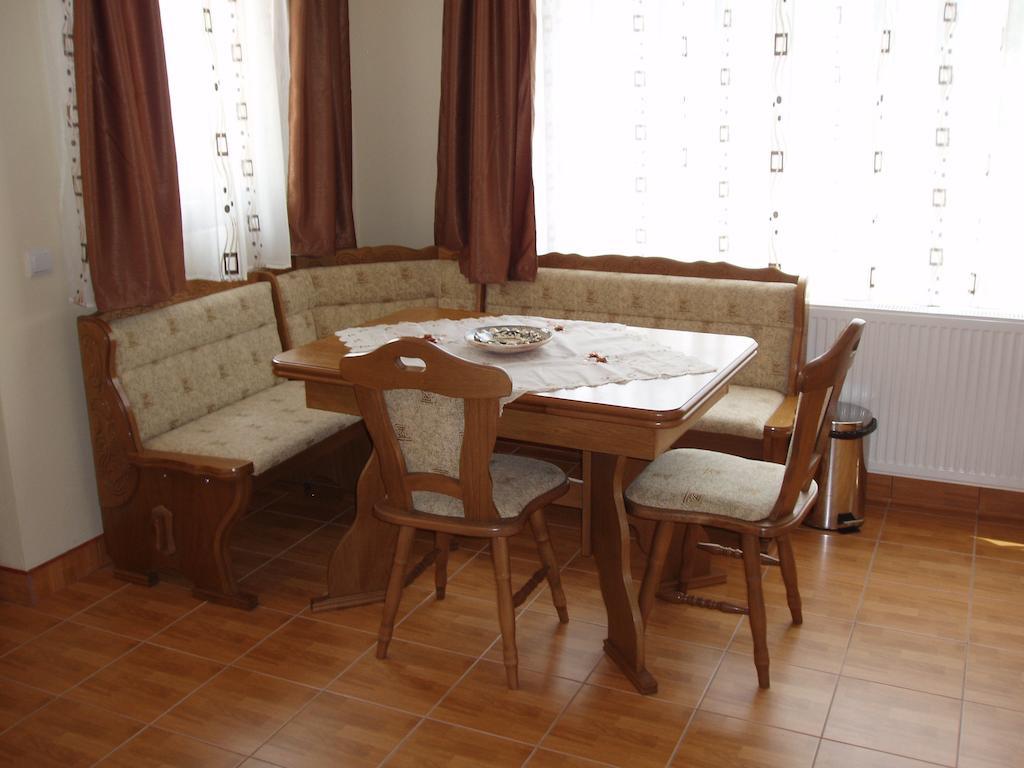 Arnota Villa Costesti  Екстериор снимка